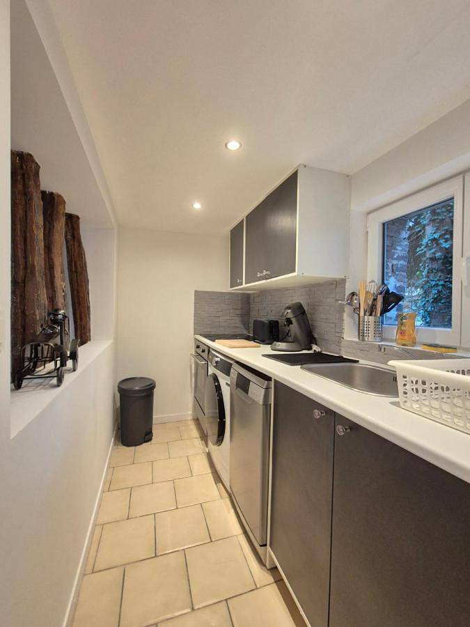 Location de vacances pour 5 personnes, avec terrasse à Grand-Couronne - 2