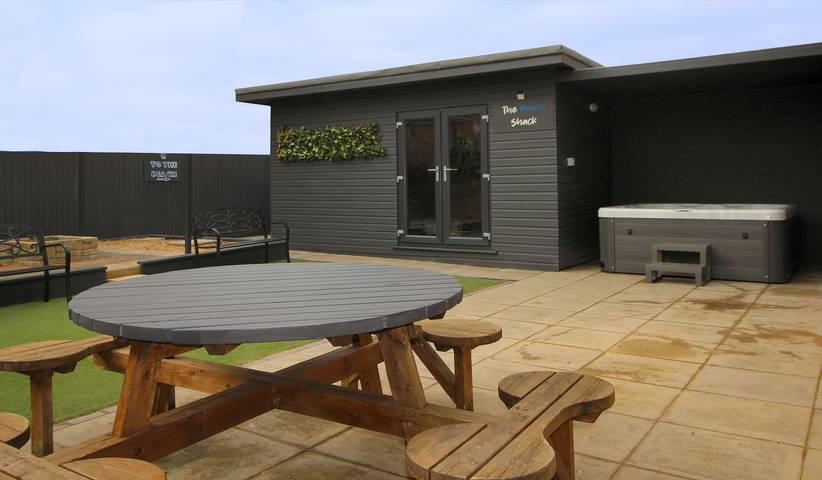 Cottage for 8 people, with Garden in Prestatyn