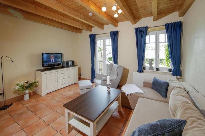 Ferienpark für 6 Personen, mit Terrasse und Garten in Nienhagen