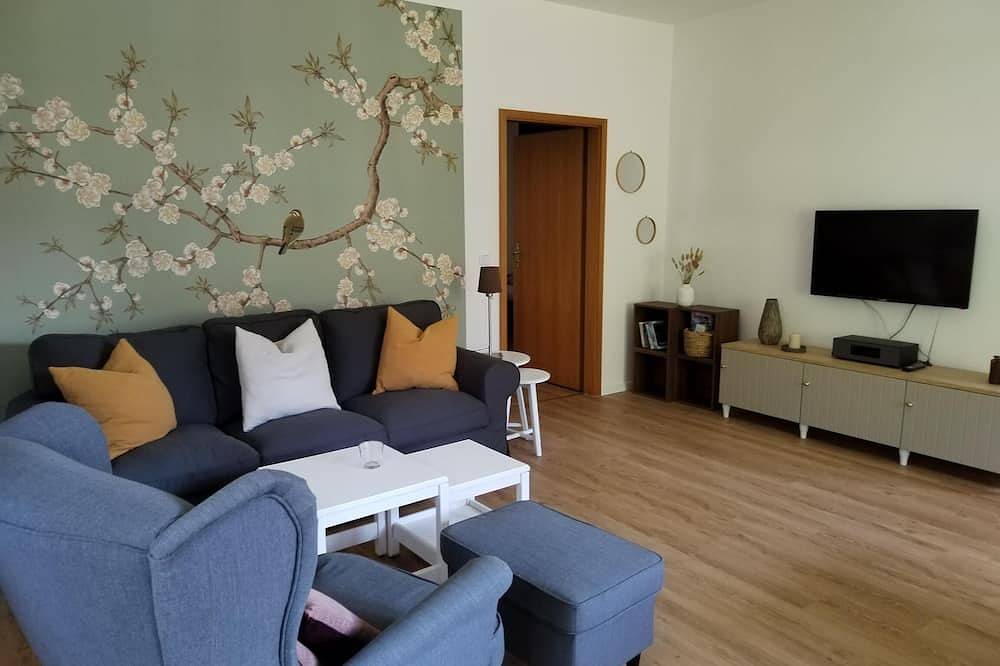 Ganze Wohnung, Schöne Ferienwohnung mit großer Außenterrasse in Deichnähe in Simonsberg, Nordseeküste