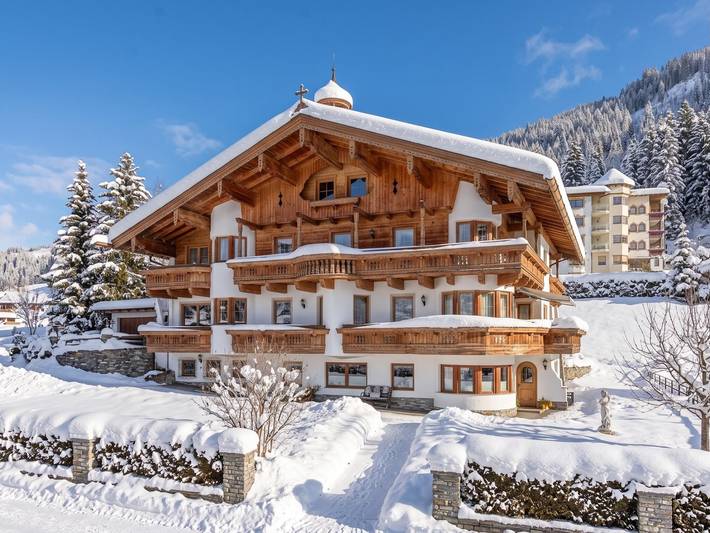 Ferienwohnung für 8 Personen, mit Balkon und Sauna