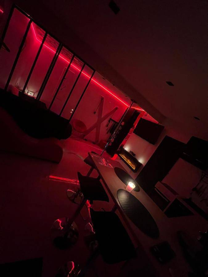 Gîte pour 2 personnes, avec jacuzzi et jardin à Château-Landon