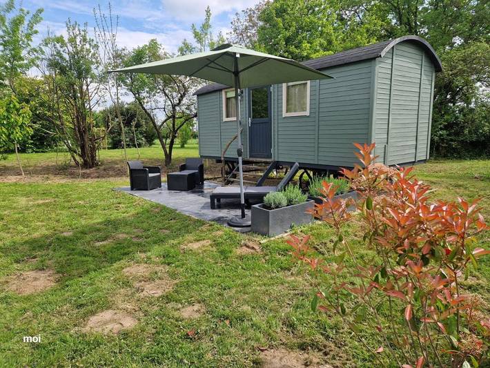 Location de vacances pour 2 personnes, avec jardin ainsi que terrasse et vue, animaux acceptés à Serley - 3