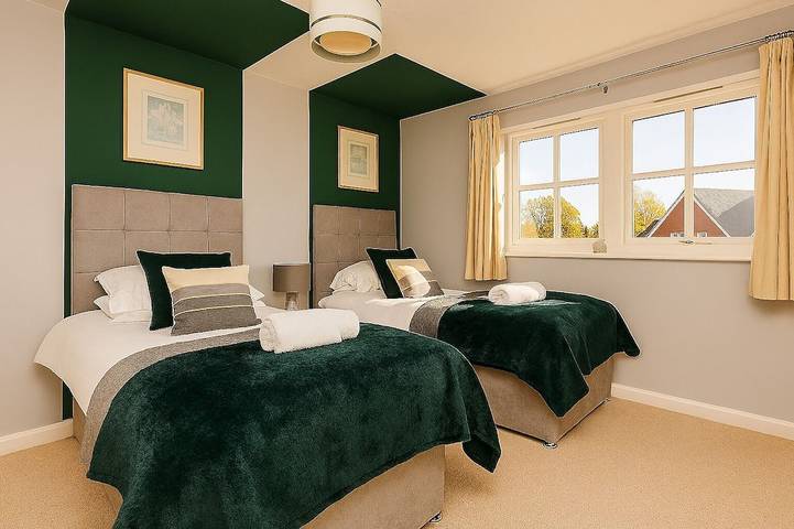 Oxford's Most Stylish House - Garden & Parking in Oxford, Oxfordshire