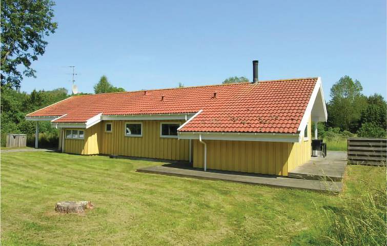 Ferienhaus für 10 Personen, mit Whirlpool und Terrasse sowie Sauna auf Bornholm - 2