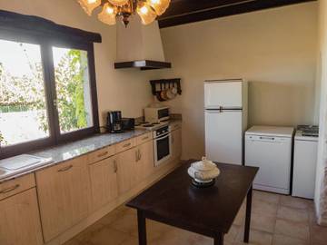 Maison De Vacances pour 6 Personnes dans Montbrun-des-Corbières, Région de Narbonne, Photo 3