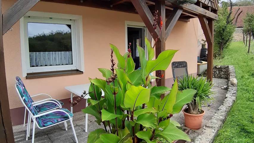 Ferienwohnung für 2 Personen, mit Terrasse in Egloffstein - 2