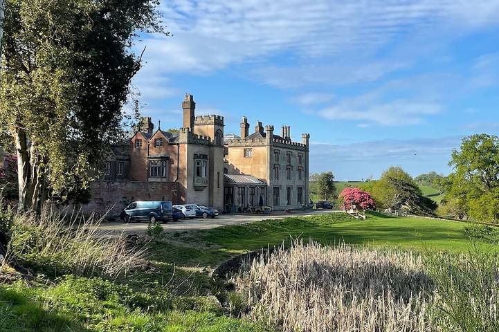 Holiday rental for 15 people in Mid-Wales