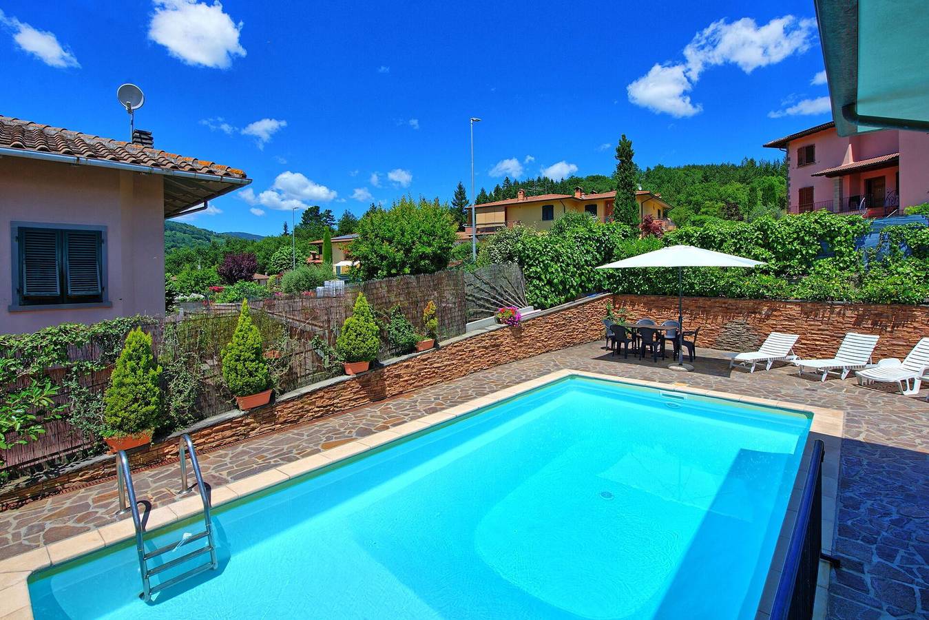 Villa voor 10 personen met balkon in Pratovecchio, Pratovecchio Stia