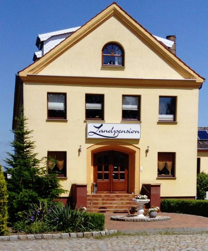 Ferienhaus für 3 Personen, mit Terrasse und Garten sowie Ausblick in Sanitz