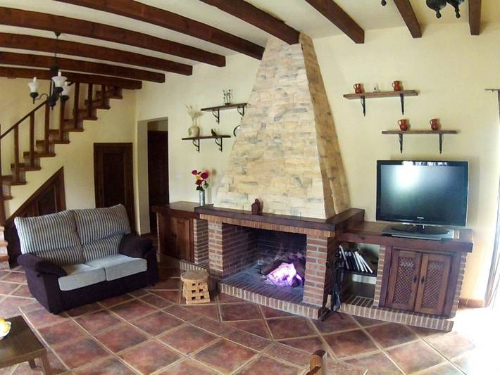 Casa rural para 9 personas, con piscina además de vistas y jardín en El Bosque - 2