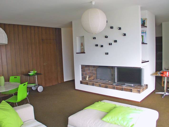 Ganze Wohnung, Wohnung in kleiner Residenz an sonniger Lage am Hang über Locarno in Monte Brè sopra Locarno, Locarno