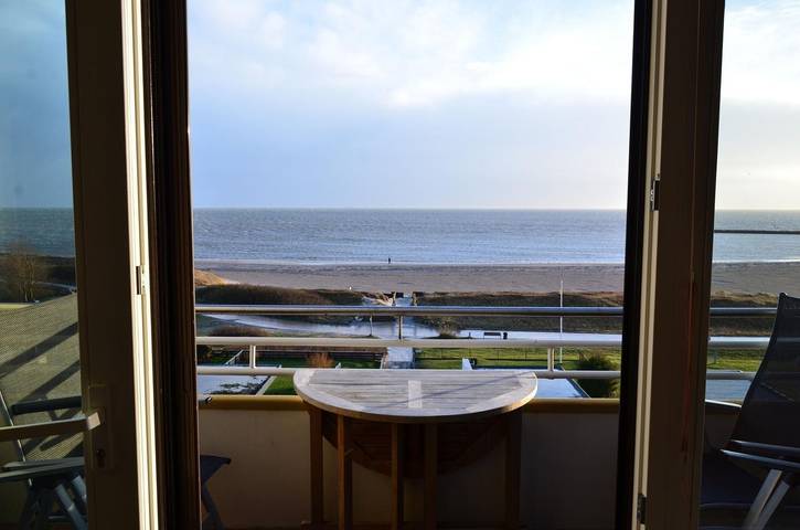 Ferienwohnung für 4 Personen, mit Balkon und Ausblick, kinderfreundlich in Burgtiefe - 3