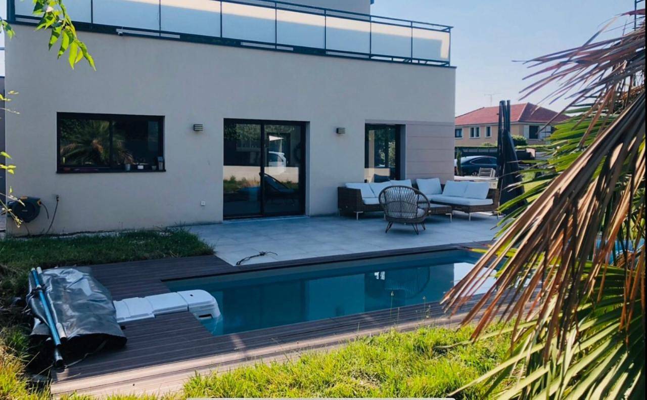 Villa with Private Pool in Meyzieu, Lyon et ses environs