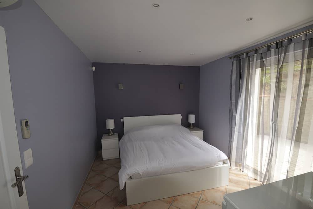 Villa with pool between the Côte d'Azur and the Gorges du Verdon (8 people) in Callas, Draguignan region