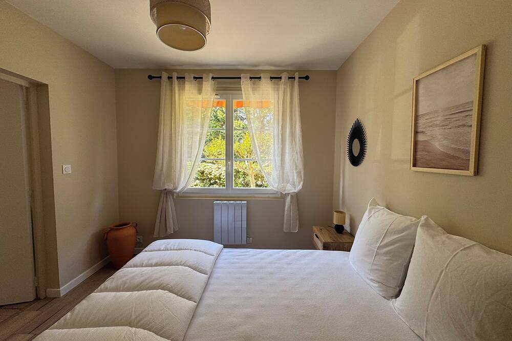 Quiet house with spa, barbecue, garden and view of the cycle path in Landes