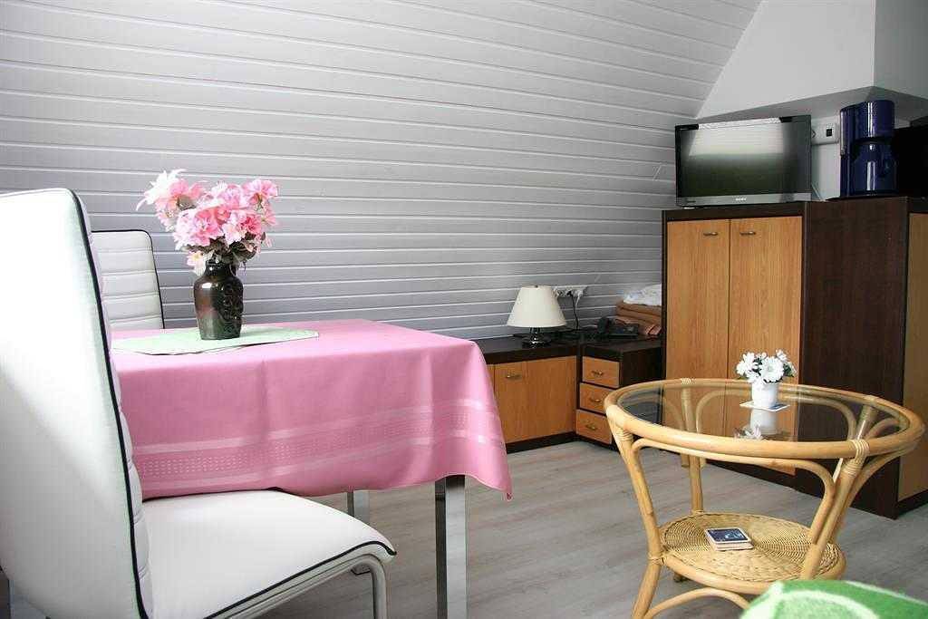 Ganze Ferienwohnung, 1-Zimmerwohnung im Dachgeschoss in Westerland, Sylt (Gemeinde)