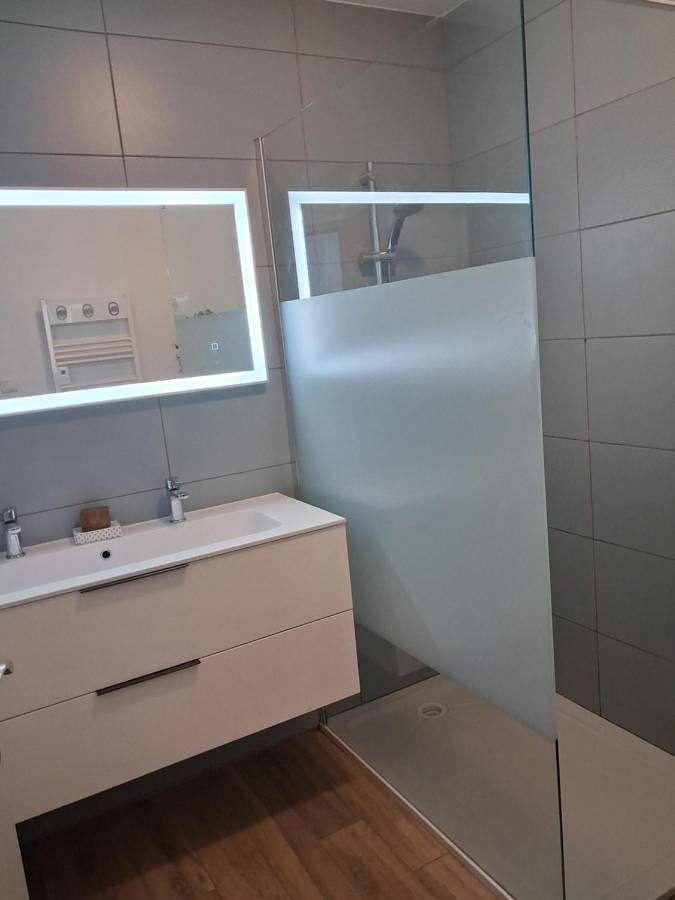 Appartement entier, Hebergement calme et verdoyant in Pommiers (Loire), Région de Roanne