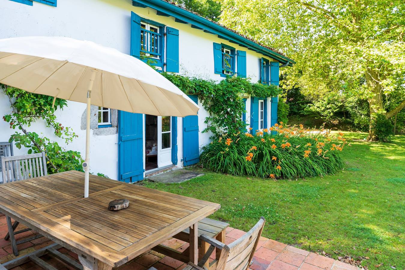 Casa de vacaciones con jacuzzi, terraza privada, jardín y Wi-Fi en Arcangues in Arcangues, Region de Bayona