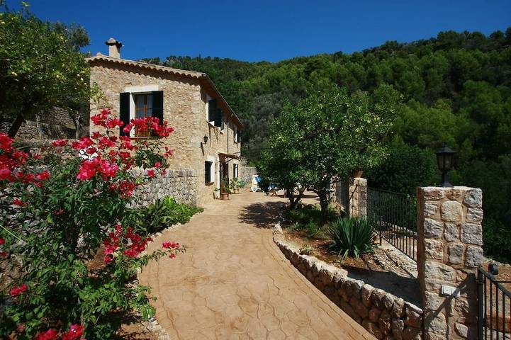Villa pour 4 personnes, avec balcon et jardin - 1