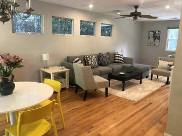 Vacation Home for 8 Guests in Village of East Hampton, North Fork, Picture 1