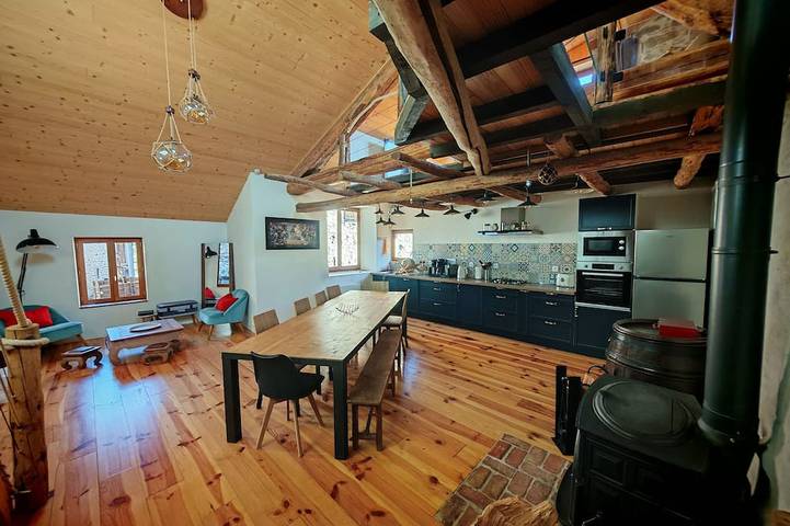 Location de vacances pour 10 personnes à Beauvezer