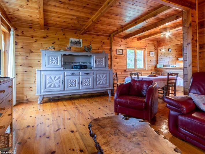 Gemütliches Chalet mit Klimaanlage im Herzen des Morvan in Saint-André-en-Morvan, Naturpark Morvan