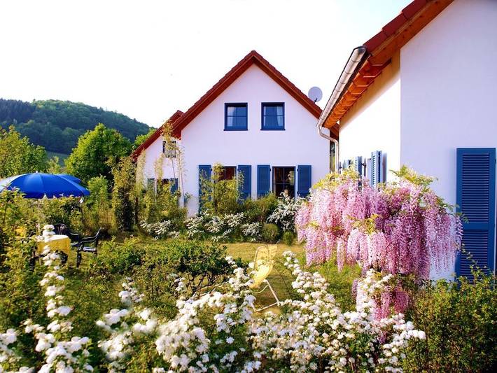 Ferienhaus für 6 Personen, mit Terrasse und Garten in Losheim am See