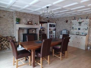 Gîte pour 5 personnes, avec jardin et piscine à Chaunay