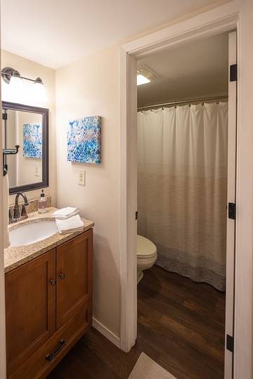 Vacation House for 4 Guests in Lake of the Ozarks, Ozark Mountains, Picture 2