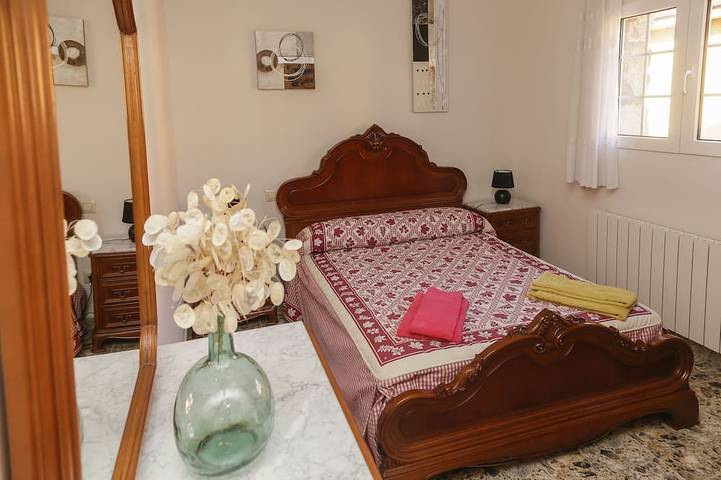 A place from which to enjoy nature, gastronomy, art, history ... in Ortigosa del Monte, Segovia Province