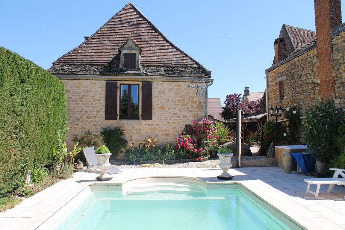 Le Bercail avec piscine privée et chauffée in Veyrignac, Périgord Noir