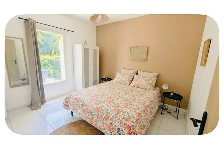Renovated house in the city center, with a garden and private parking—ideal for exploring the city in Angoulême, Charente