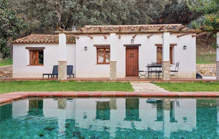 Ferienhaus für 5 Personen, mit Terrasse und Pool