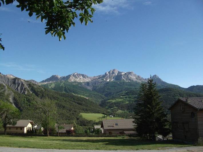 Gîte pour 4 personnes, avec jardin et terrasse à Faucon-de-Barcelonnette - 3