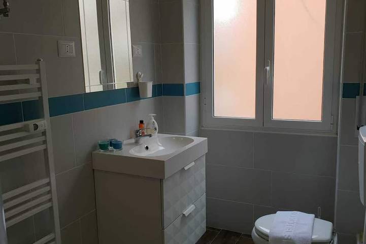 Appartamento intero, 550 Special Home (80 mq. 2 bathrooms) - Rome apartment in Roma, Provincia di Roma