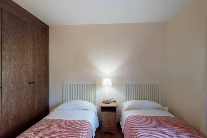 Entire apartment, Cantero 23 - tucasaenlospirineos in Escarrilla, Sallent de Gállego
