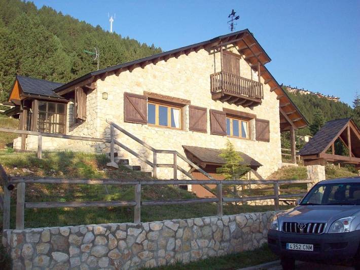 Casa rural para 8 personas, con jardín y vistas, Se admiten mascotas en Solsonés - 2