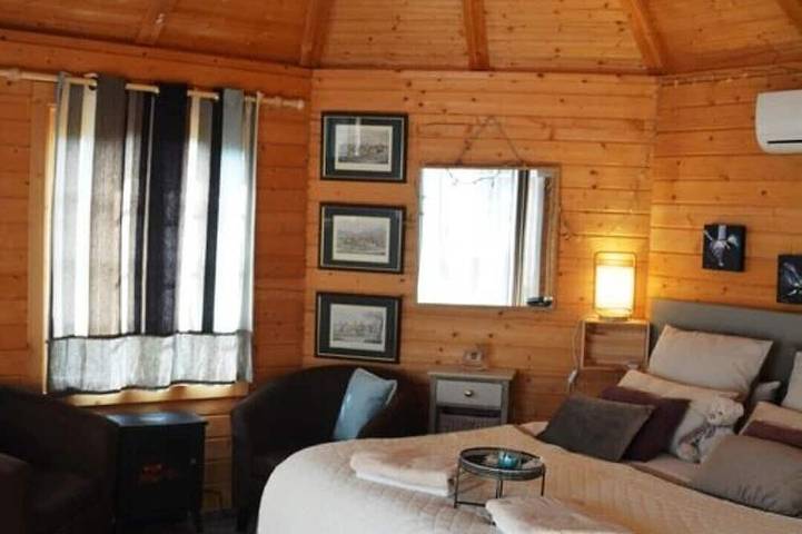 Gîte pour 2 personnes, avec sauna et jardin ainsi que terrasse et jacuzzi à Lussas - 4