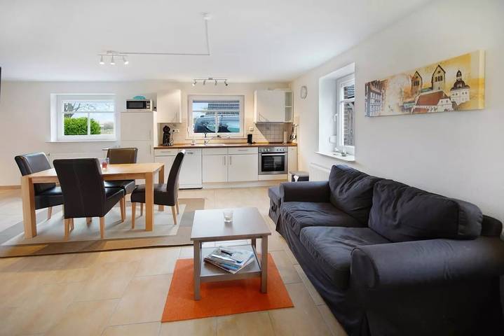Ferienwohnung für 4 Personen, mit Terrasse und Garten in Nesse - 2