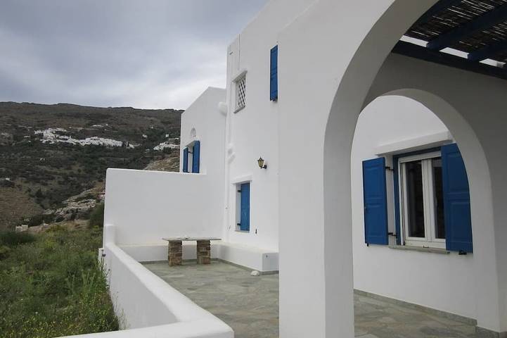 Holiday home for 10 people, with balcony in Greece