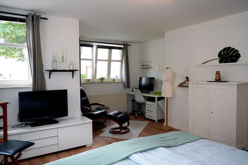 Ganze Wohnung, Eifel Fewo - 4-Bett-Ferienwohnung Dusche/Wc, 2 Schlafräume in Neuerburg, Eifelkreis Bitburg-Prüm