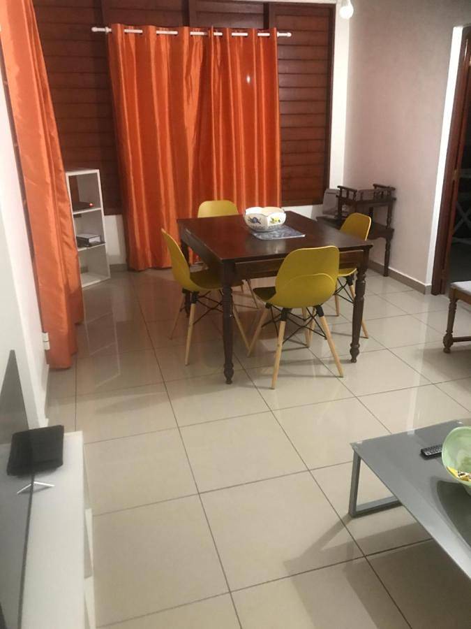 Location de vacances pour 5 personnes, avec terrasse à Morne-à-l'Eau - 3