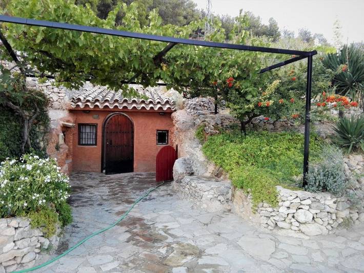 Casa rural para 4 personas, con jardín y vistas, Se admiten mascotas en Sierra Mágina - 2