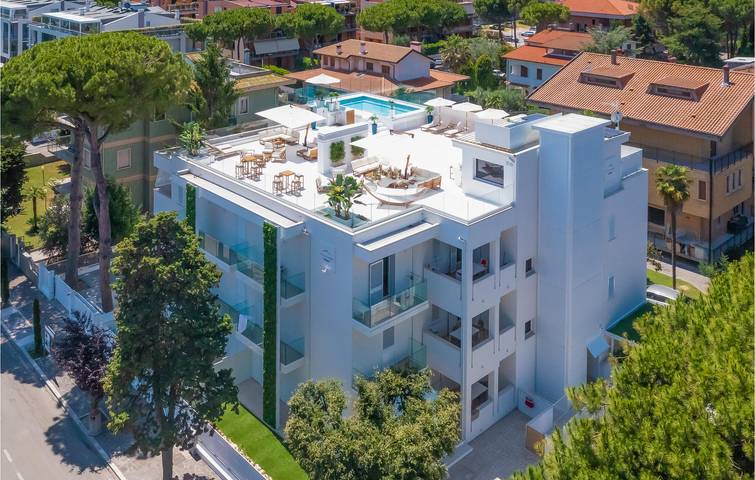 Appartement de vacances entier, Appartement confortable avec piscine, climatisation et parking : Pineto 500m in Pineto, Côte Adriatique Abruzzes