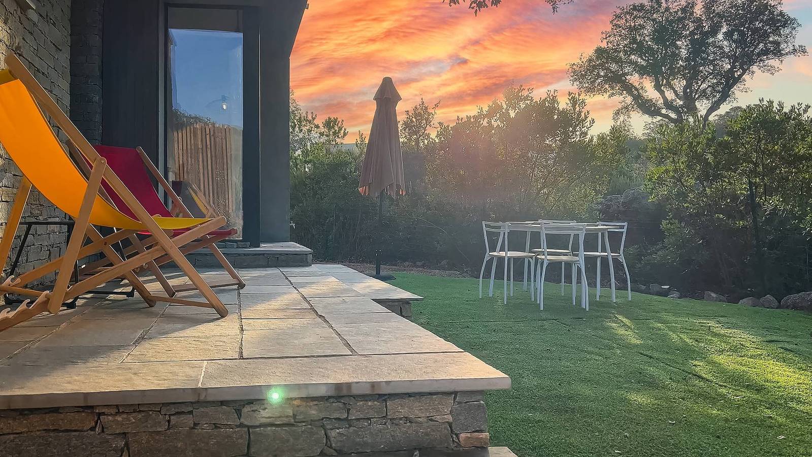 Ganze Ferienwohnung, Ferienwohnung für 6 Personen mit Garten in Pinarellu, Zonza