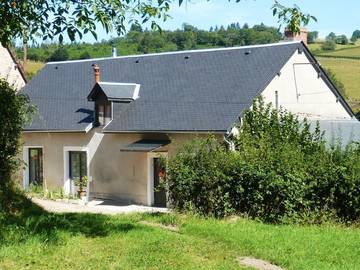 Gîte pour 4 personnes, avec jacuzzi et terrasse ainsi que jardin et sauna dans Saône-et-Loire