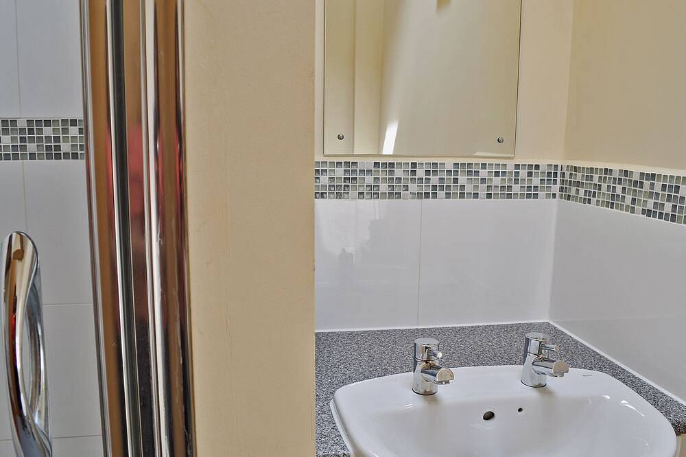 1 bedroom accommodation in Binknoll, near Royal Wootton Bassett in Royal Wootton Bassett, Wiltshire