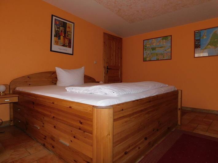 Ferienhaus "Sterntaucher 5" - gemütlicher Bungalow mit ca. 40 m² für 2 Personen in Ahrenshoop, Fischland