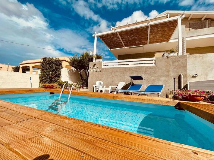 Villa für 2 Personen, mit Pool und Whirlpool sowie Balkon in Ragusa